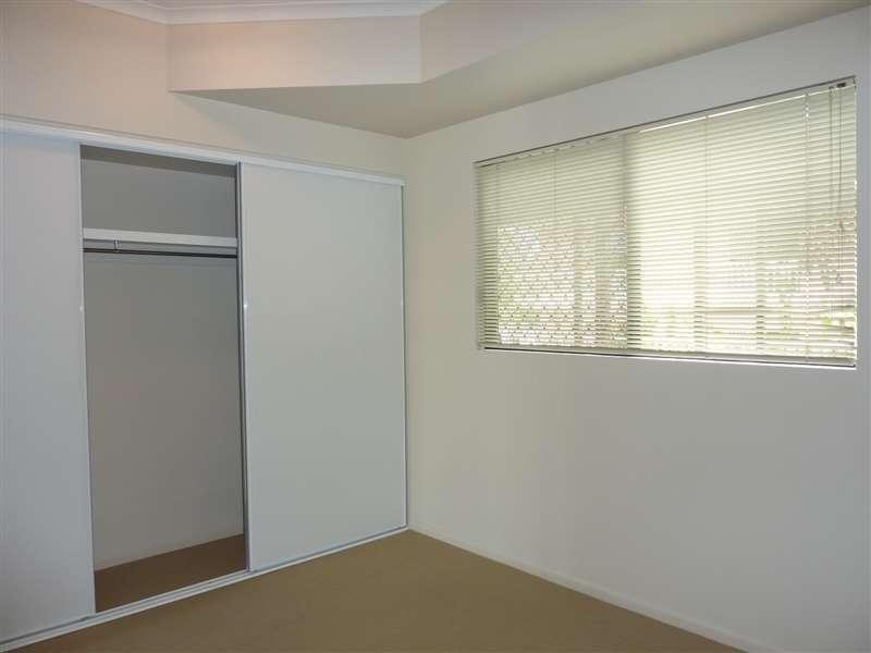 2/35 Gatton Street, Parramatta Park QLD 4870