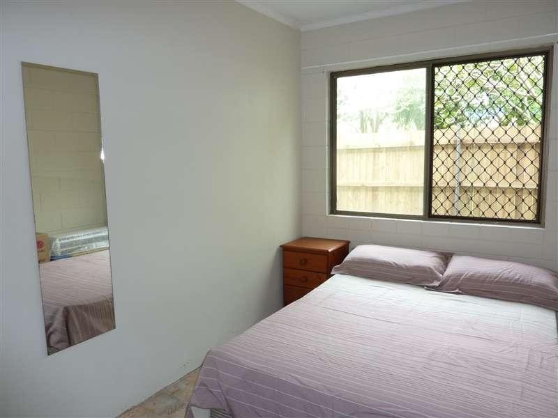 4/22 Hoare Street, Cairns QLD 4870