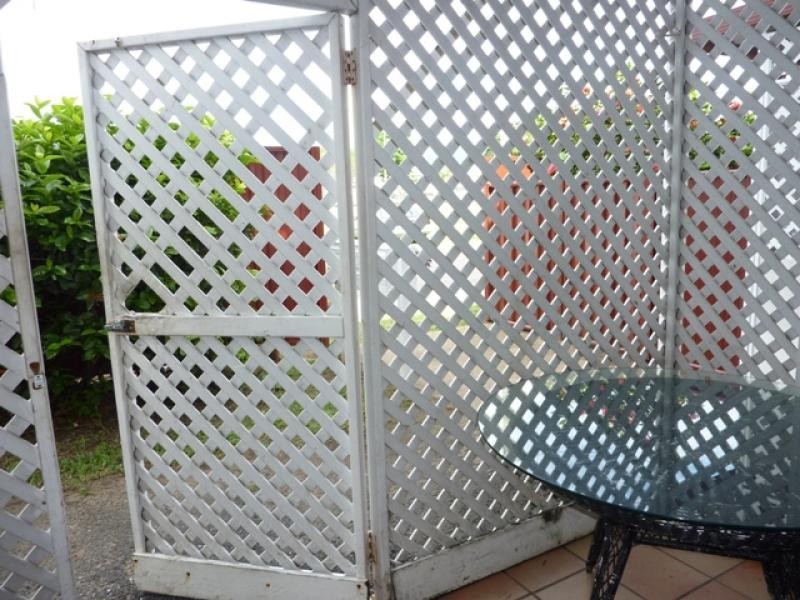 2/26B Upward Street, Cairns North QLD 4870