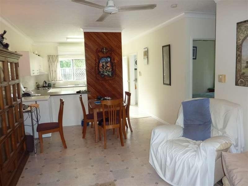 2/3 Ingham Court, Mooroobool QLD 4870