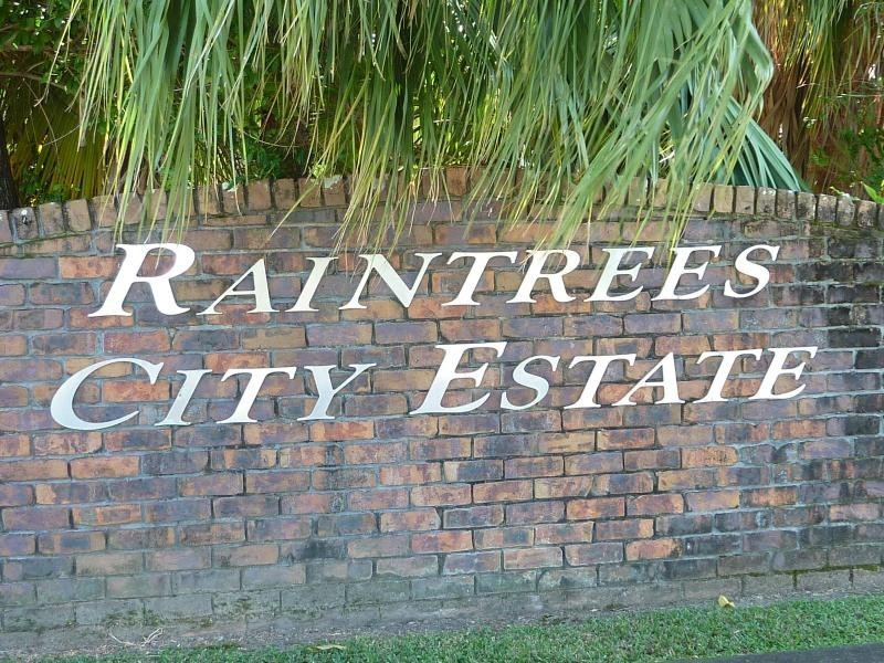 2/3 Ingham Court, Mooroobool QLD 4870