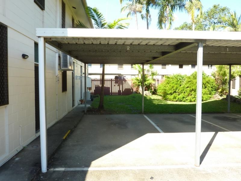 2/3 Pioneer Street, Manoora QLD 4870