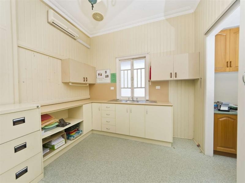 182 Gatton Street, Cairns QLD 4870