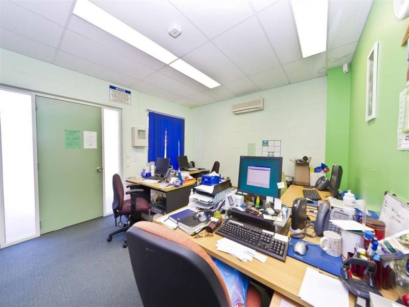 182 Gatton Street, Cairns QLD 4870