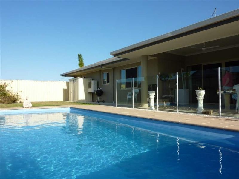 2 Aniston Street, White Rock QLD 4868