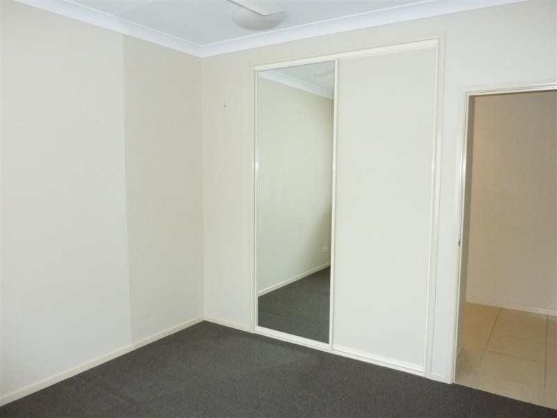 2 Aniston Street, White Rock QLD 4868