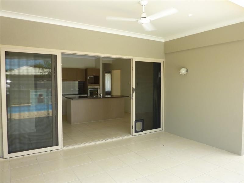 2 Aniston Street, White Rock QLD 4868