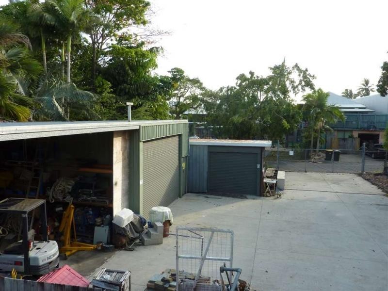 10 Palm Avenue, Parramatta Park QLD 4870