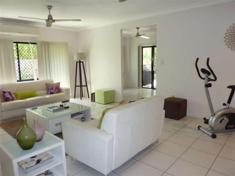 15 Tydeman Crescent, Clifton Beach QLD 4879