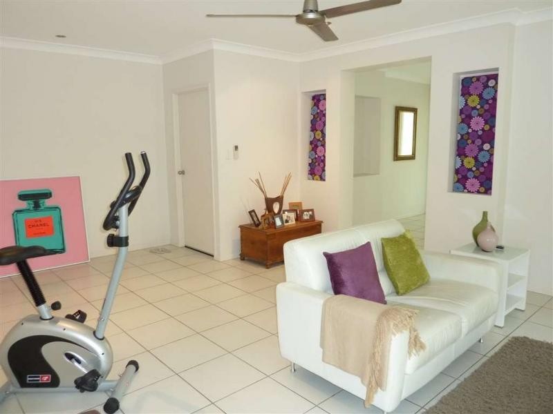 15 Tydeman Crescent, Clifton Beach QLD 4879