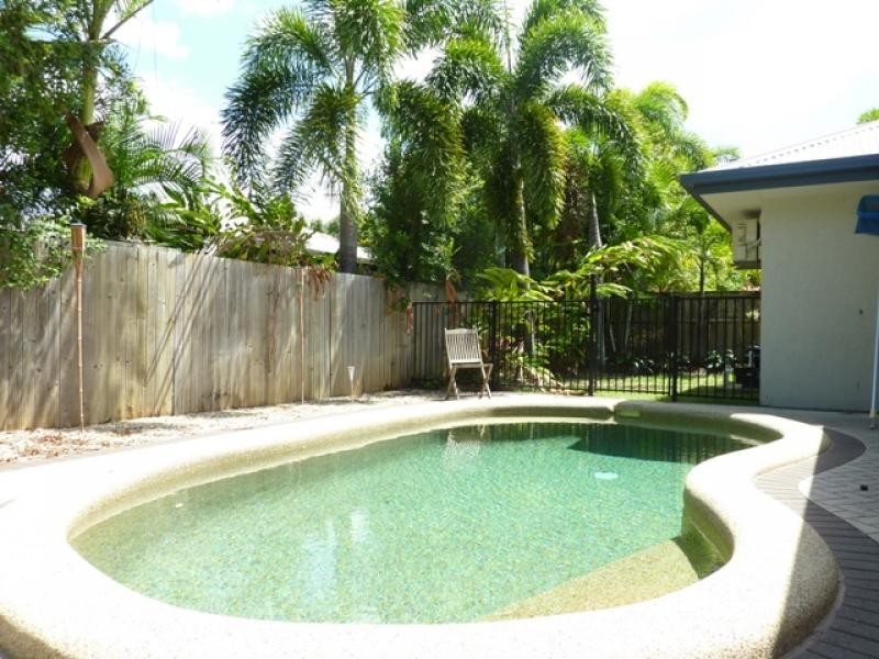 15 Tydeman Crescent, Clifton Beach QLD 4879