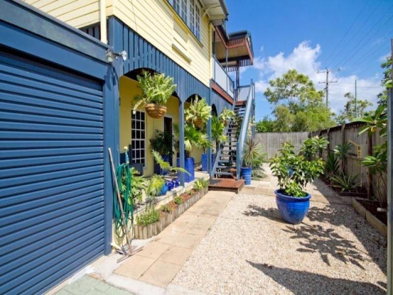 236 Aumuller Street, Westcourt QLD 4870