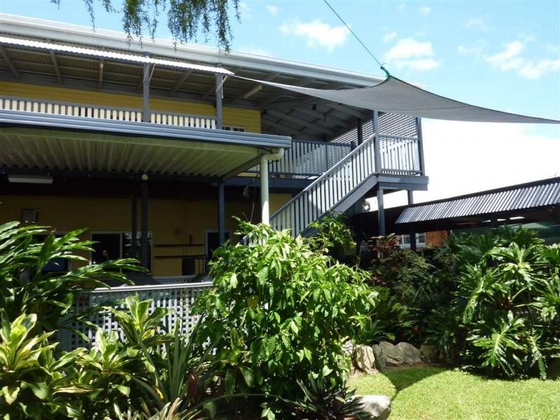 236 Aumuller Street, Westcourt QLD 4870