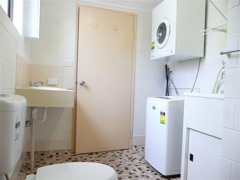 15/215 McLeod Street, Cairns North QLD 4870