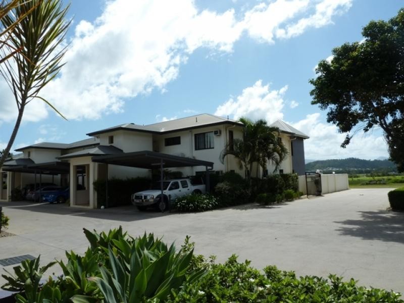 26/58-70 Intake Road, Redlynch QLD 4870