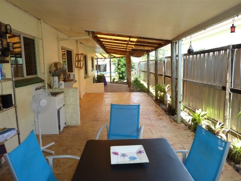 1/10 Elmire Close, Cairns QLD 4870