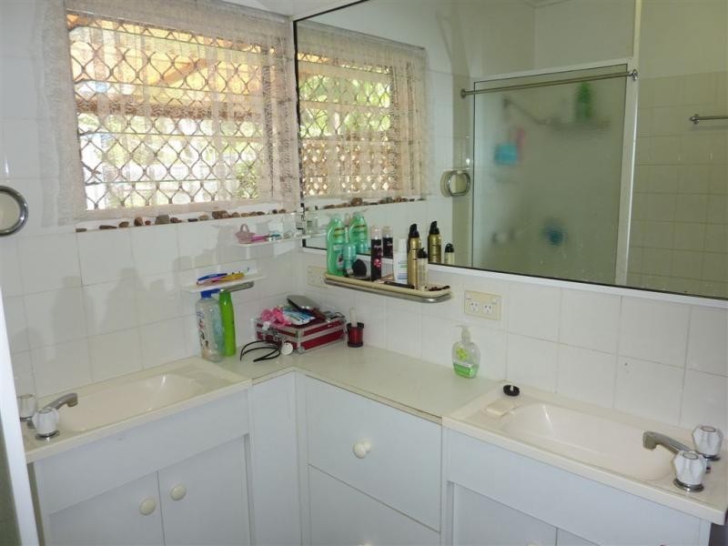 1/10 Elmire Close, Cairns QLD 4870