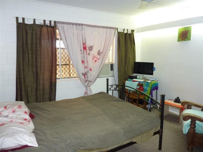 1/10 Elmire Close, Cairns QLD 4870