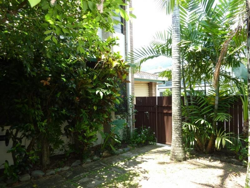 3/3 Pioneer Street, Manoora QLD 4870