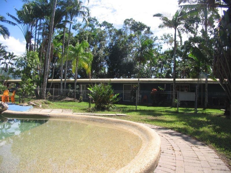 43-45 Bruce Highway, Edmonton QLD 4869