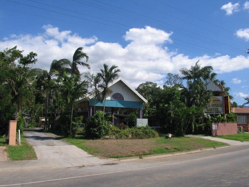 43-45 Bruce Highway, Edmonton QLD 4869