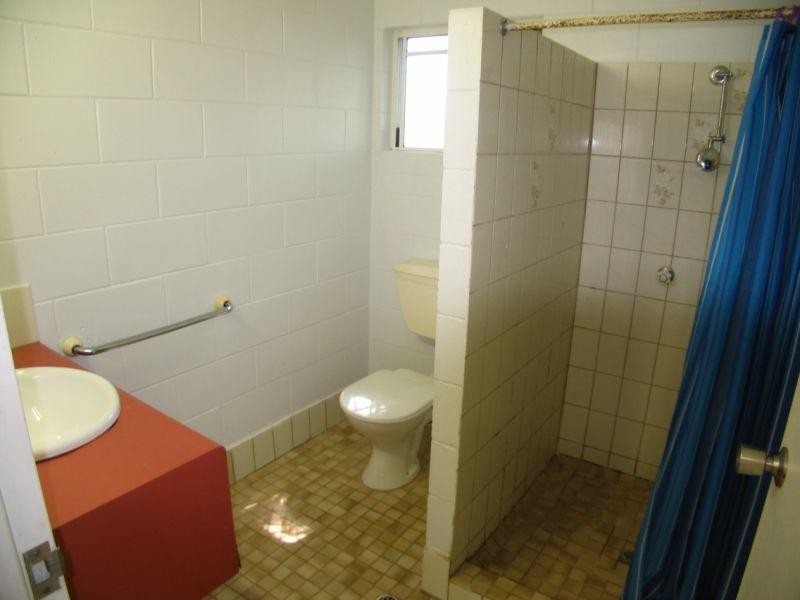 43-45 Bruce Highway, Edmonton QLD 4869