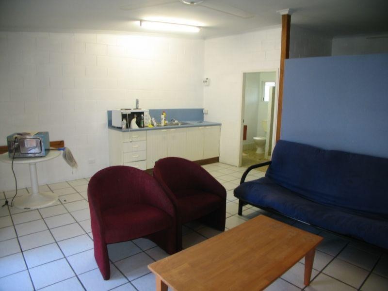 43-45 Bruce Highway, Edmonton QLD 4869