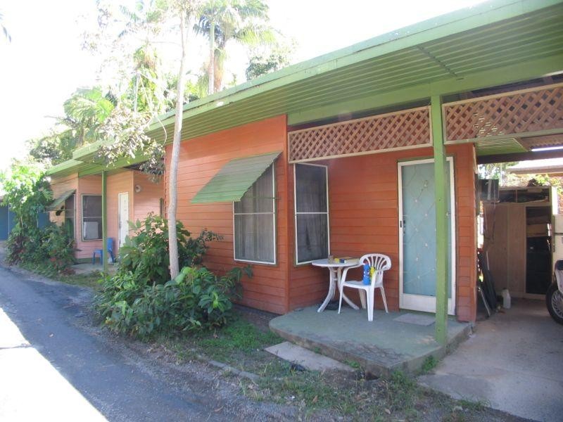 43-45 Bruce Highway, Edmonton QLD 4869