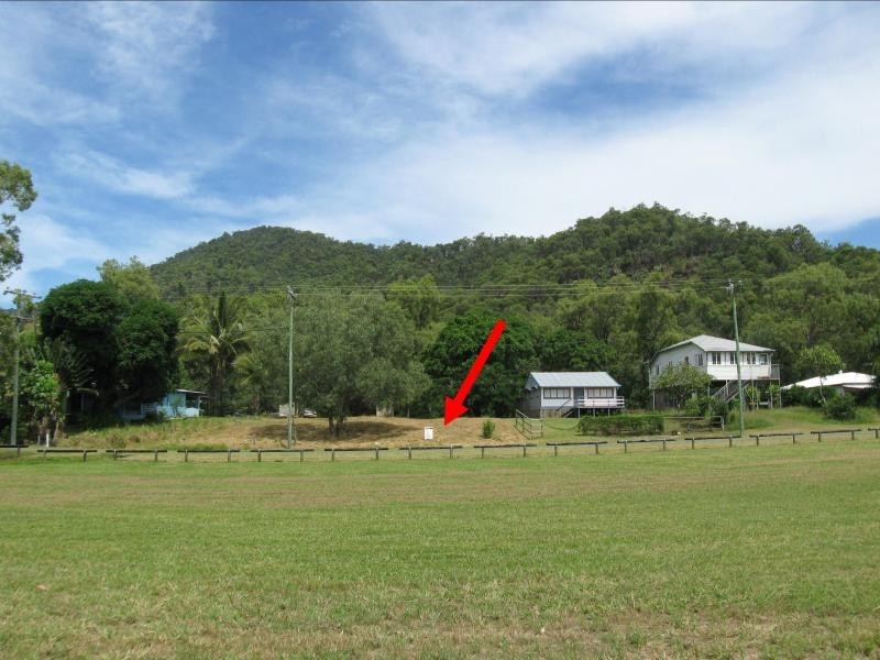 10 Sandpiper Street, East Trinity QLD 4871