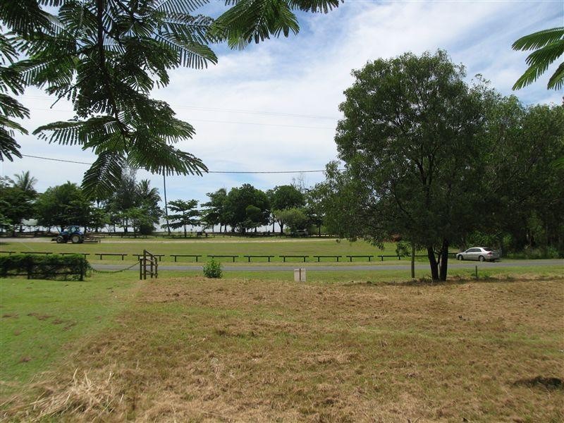 10 Sandpiper Street, East Trinity QLD 4871