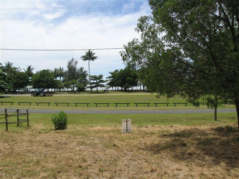 10 Sandpiper Street, East Trinity QLD 4871