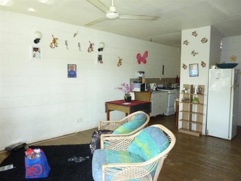 3/1 Pioneer Street, Manoora QLD 4870