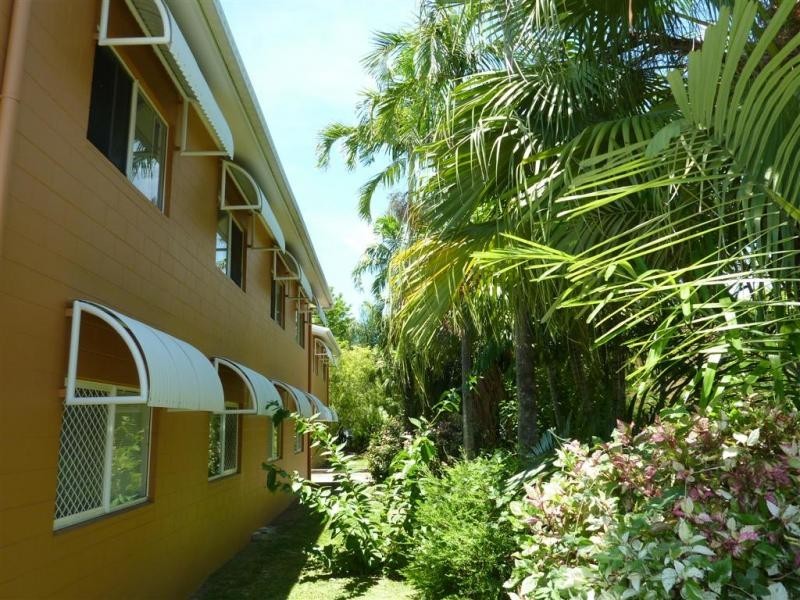 11/4 Chester Court, Manunda QLD 4870