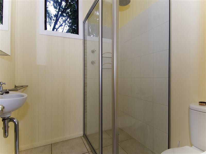 260 Aumuller Street, Westcourt QLD 4870