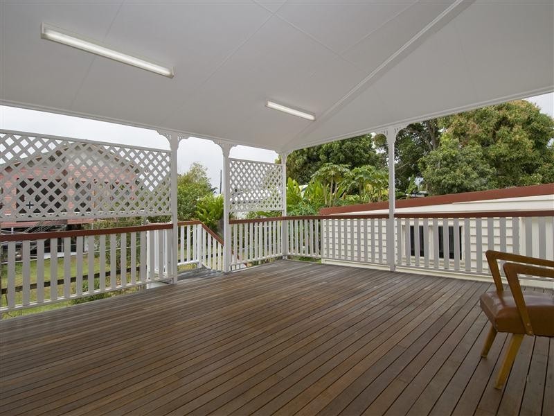 260 Aumuller Street, Westcourt QLD 4870