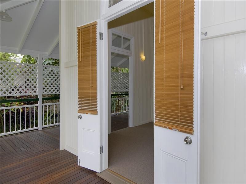 260 Aumuller Street, Westcourt QLD 4870