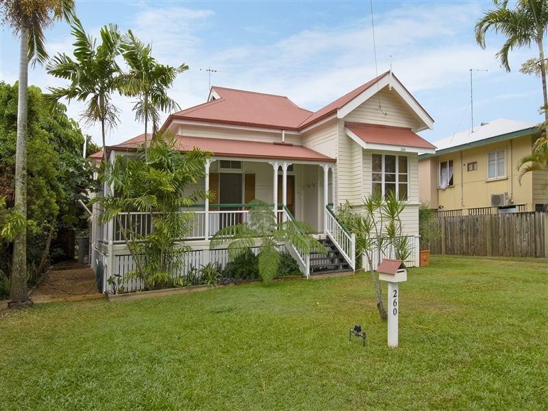 260 Aumuller Street, Westcourt QLD 4870