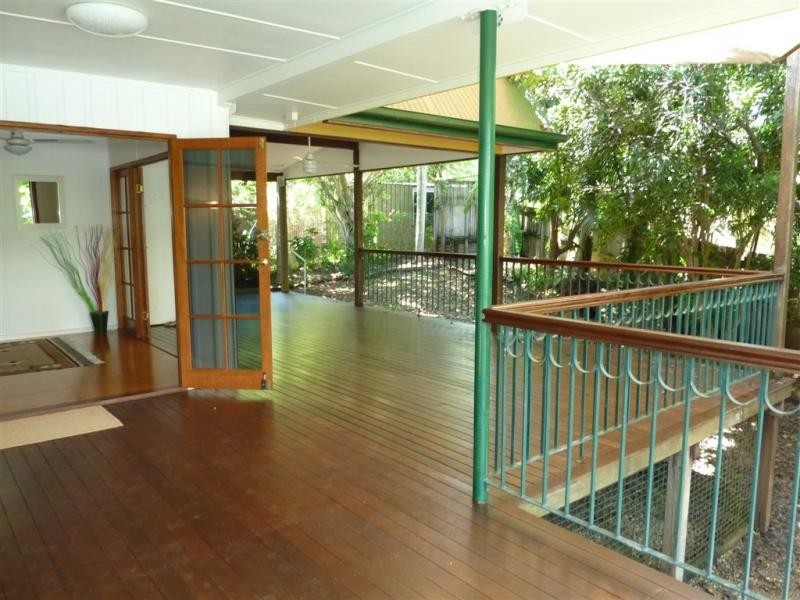 127 Petersen Street, Freshwater QLD 4870