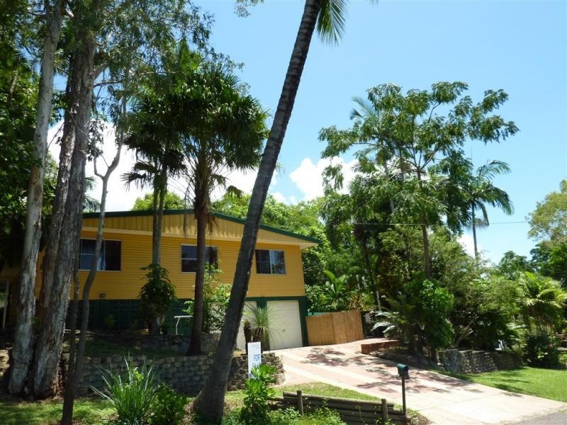 127 Petersen Street, Freshwater QLD 4870