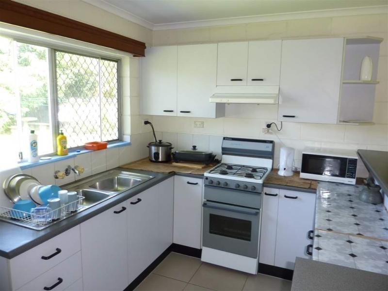 16 Chataway Street, Cairns QLD 4870