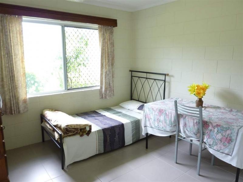 16 Chataway Street, Cairns QLD 4870