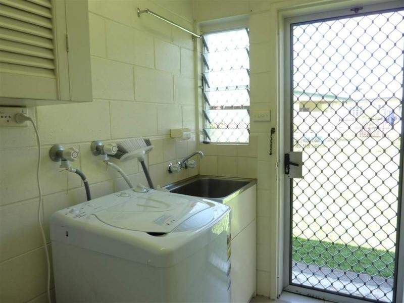 16 Chataway Street, Cairns QLD 4870