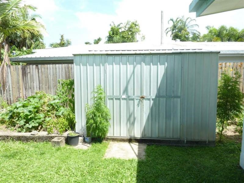 16 Chataway Street, Cairns QLD 4870