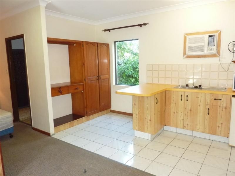 9/35-37 Bruce Highway, Edmonton QLD 4869