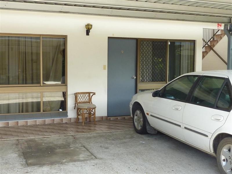 9/35-37 Bruce Highway, Edmonton QLD 4869