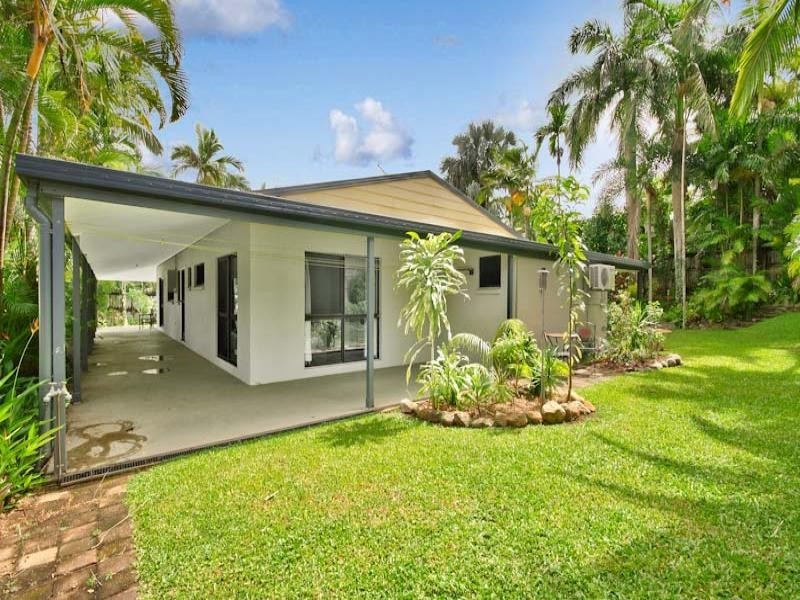 11 Madang Street, Trinity Beach QLD 4879