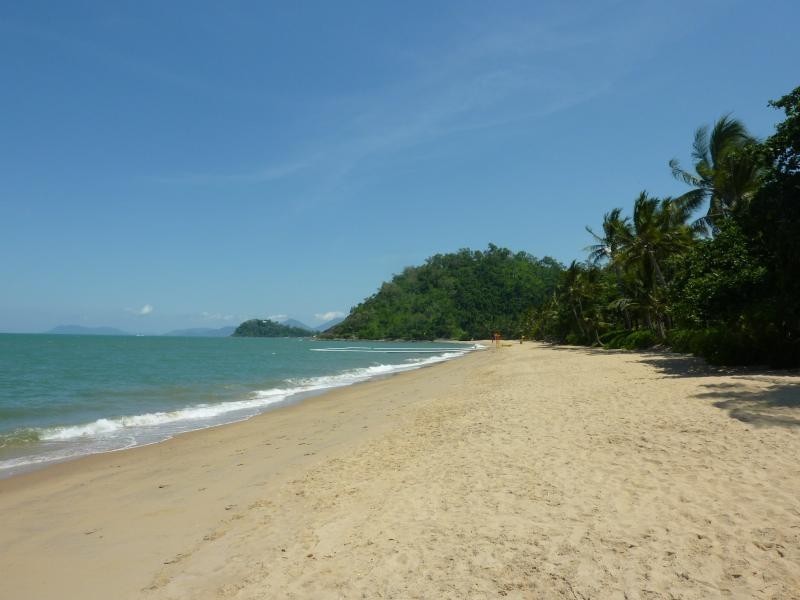 11 Madang Street, Trinity Beach QLD 4879