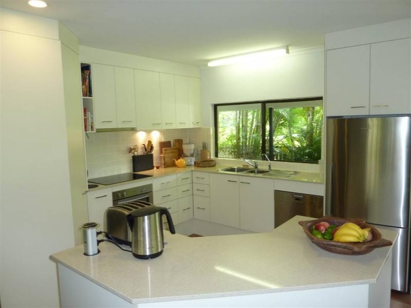 11 Madang Street, Trinity Beach QLD 4879