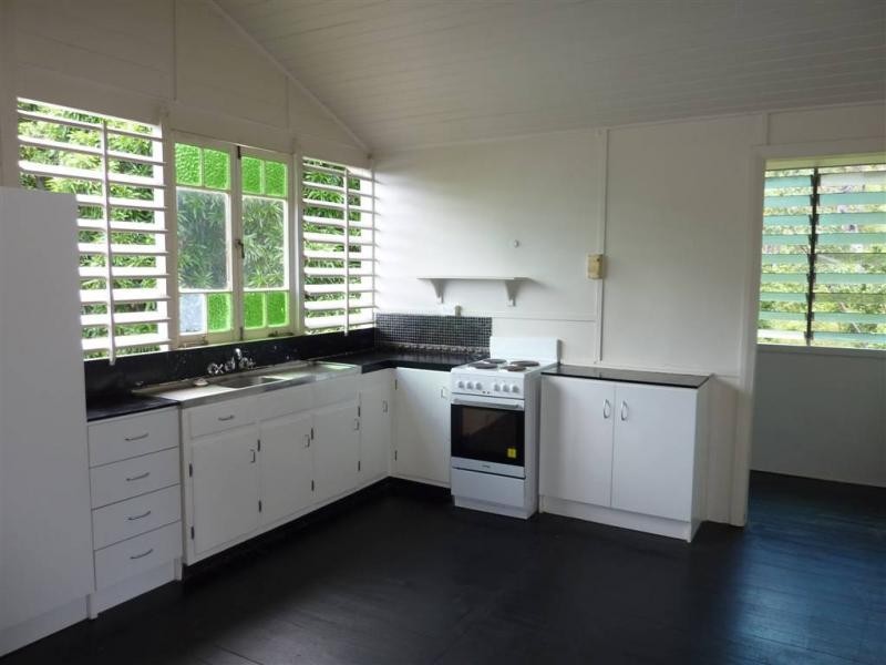 4 Sandpiper Street, East Trinity QLD 4871