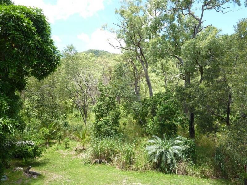 4 Sandpiper Street, East Trinity QLD 4871